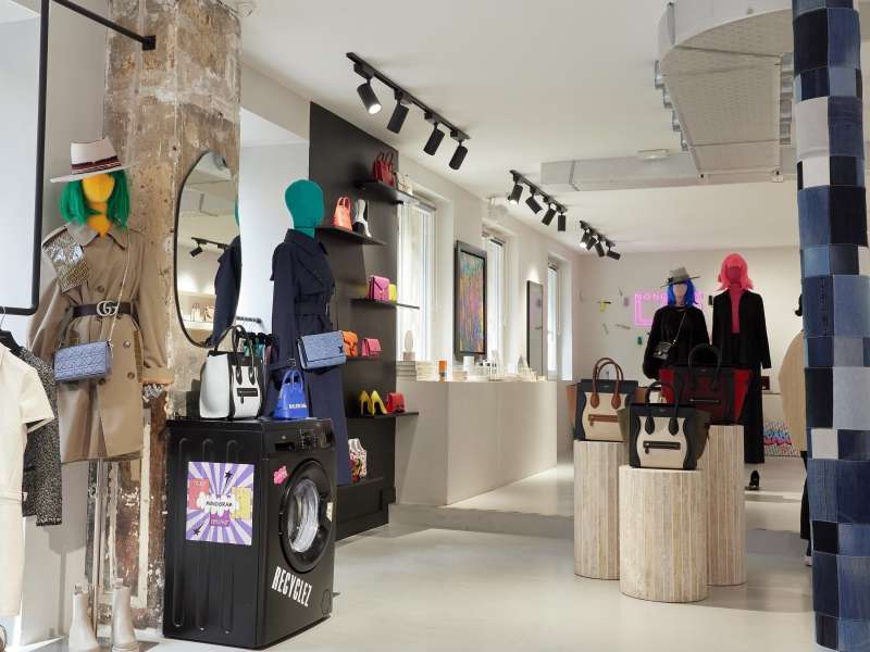 © Monogram