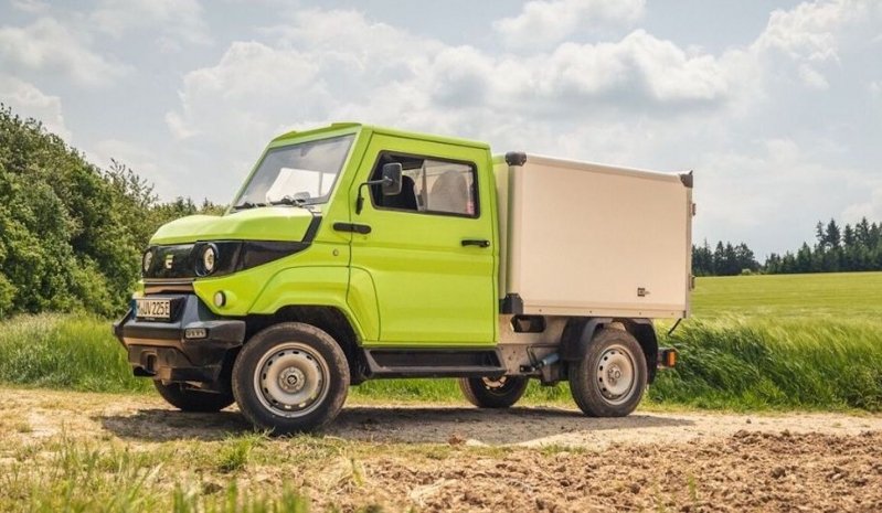 © Evum Motors
