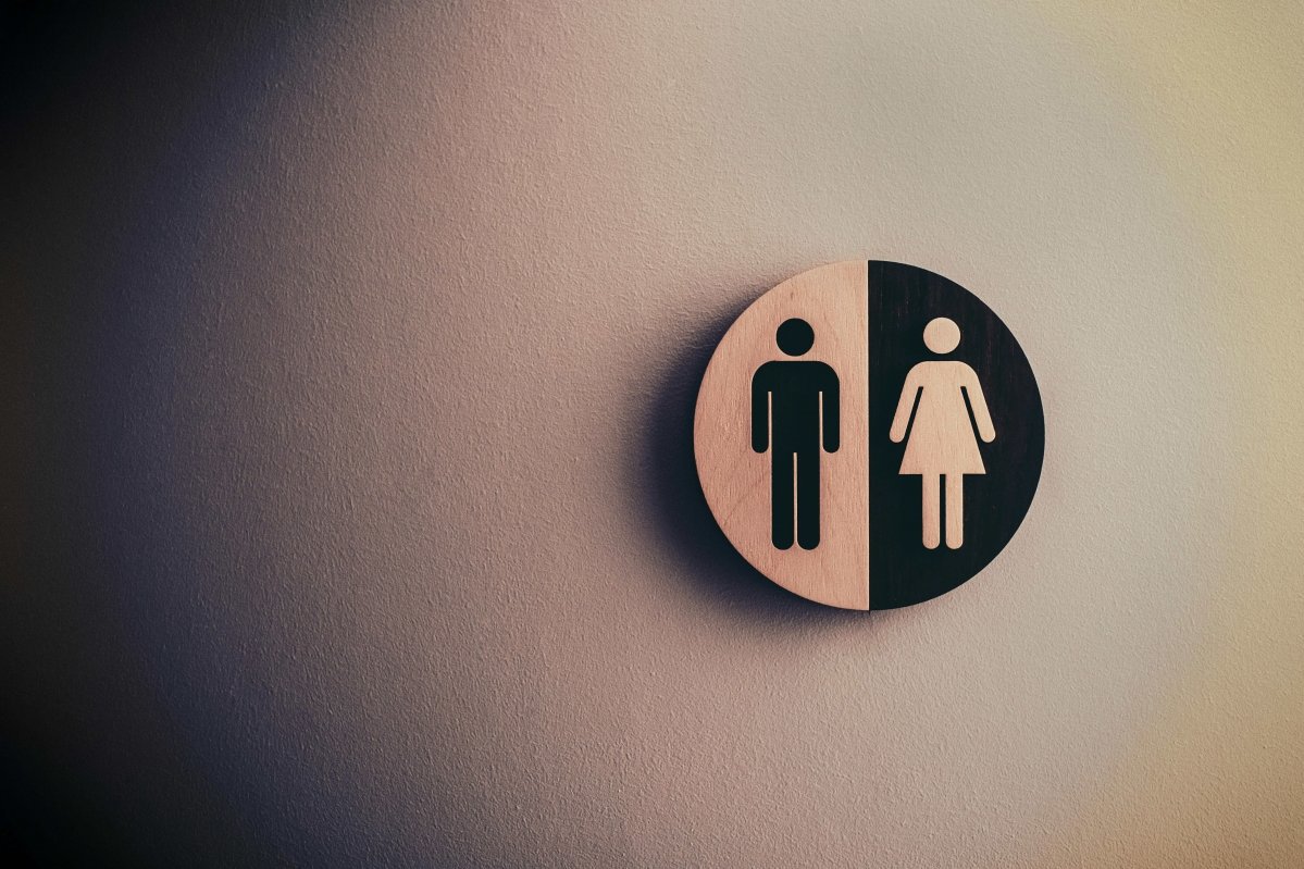 © Image de Tim Mossholder de PexelsPhoto de Tim Mossholder: https://www.pexels.com/fr-fr/photo/signalisation-masculine-et-feminine-sur-le-mur-1722196/Photo de Tim Mossholder: https://www.pexels.com/fr-fr/photo/signalisation-masculine-et-feminine-sur-le-mur-1722196/
