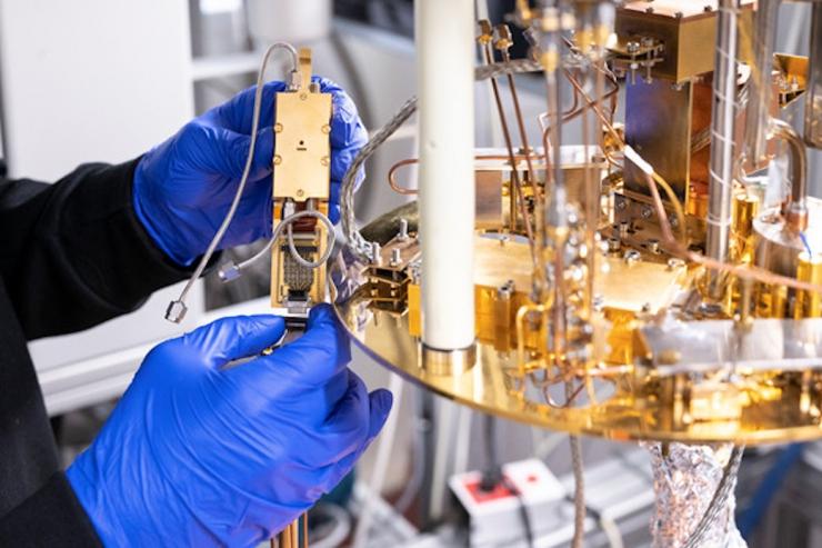 © C12 Quantum Electronics