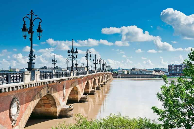 Le Pont Saint-Jean à Bordeaux - © Bert Kaukmann, Wikimedia Commons