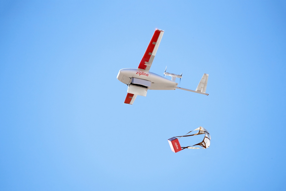 Drones Zipline sp&eacute;cialis&eacute;s dans la livraison de fournitures m&eacute;dicales - Zipline