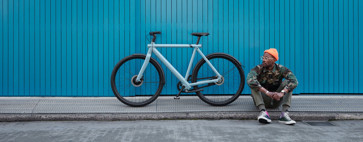 &copy; VanMoof