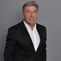 Bruno Schoch, Isalt